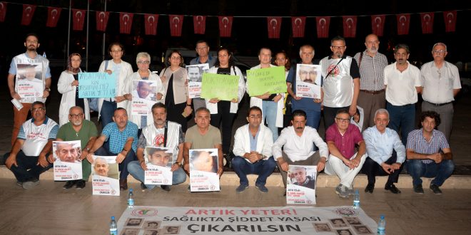 Doktorlar Şiddete Karşı Atatürk Parkı’nda Nöbet Tutuyor!