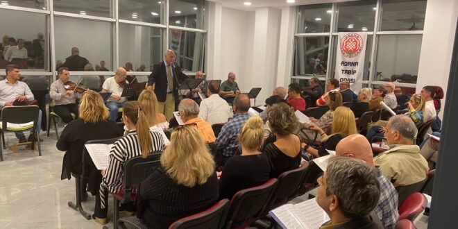 Adana Tabip Odası Türk Sanat Müziği Korosu Çalışmalarına Devam Ediyor